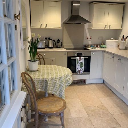 Masons Cottage, An Idyllic Retreat In An Area Of Outstanding Beauty, Close To Blenheim Palace, Oxford & The Cotswolds Stonesfield Bagian luar foto