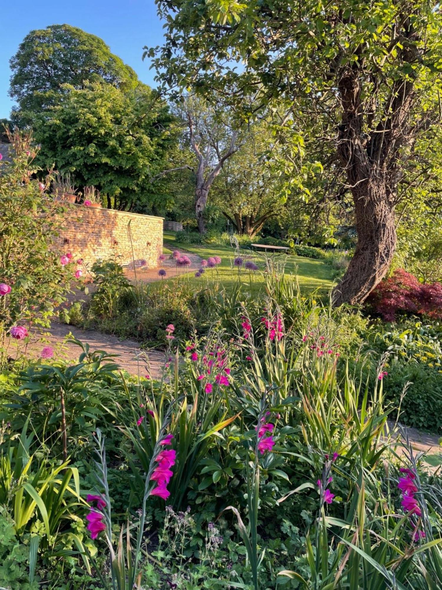 Masons Cottage, An Idyllic Retreat In An Area Of Outstanding Beauty, Close To Blenheim Palace, Oxford & The Cotswolds Stonesfield Bagian luar foto